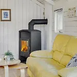 Tameran - 700m From The Sea By Interhome *