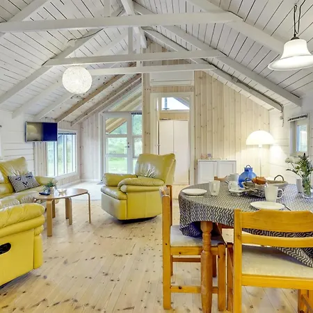 Tameran - 700m From The Sea By Interhome